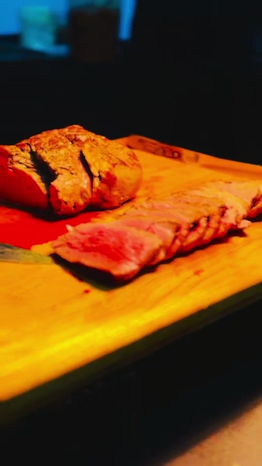 Tenderloin at the live carving station during the Elite Jets event
